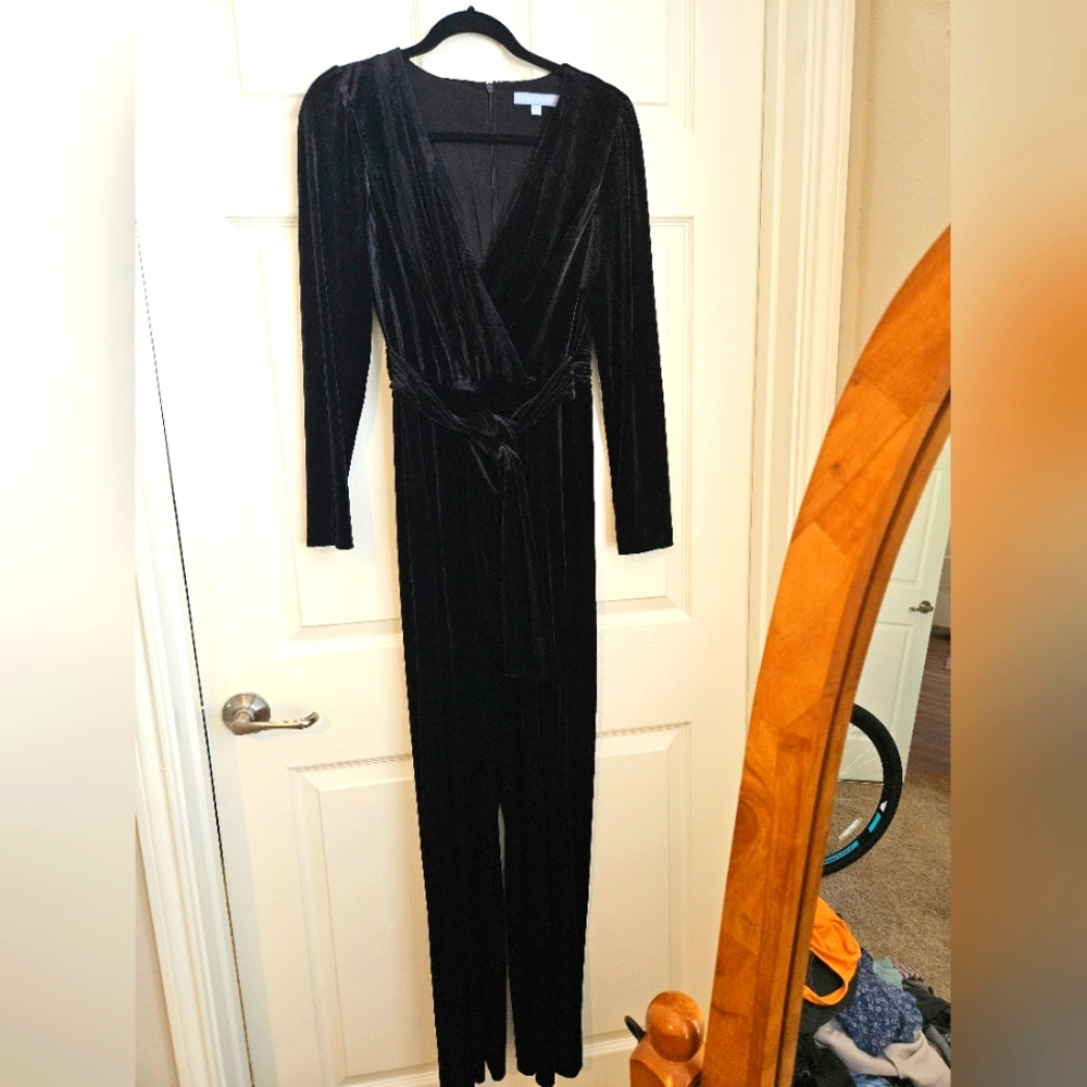 Size 6 Antonio Melani Black Velvet Formal Jumpsuit